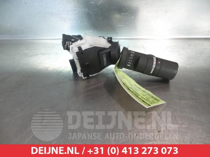 Nissan Navara Ruitenwis Schakelaar O309779