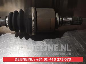 Nissan Primera Antriebswelle links vorne O317794 foto 3