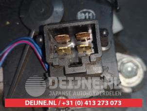 Daihatsu Cuore Ruitenwissermotor voor O349181 foto 3
