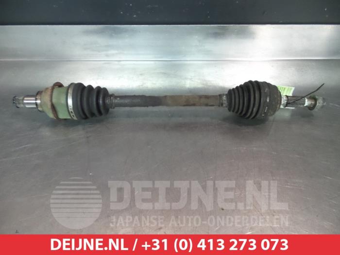 Daihatsu Young RV Aandrijfas links-voor O318339