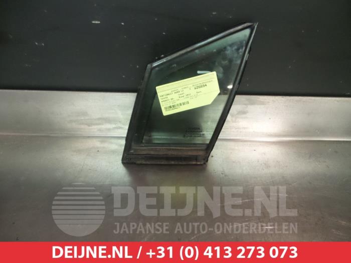 Toyota Avensis Driehoeks Ruit links-voor O274514