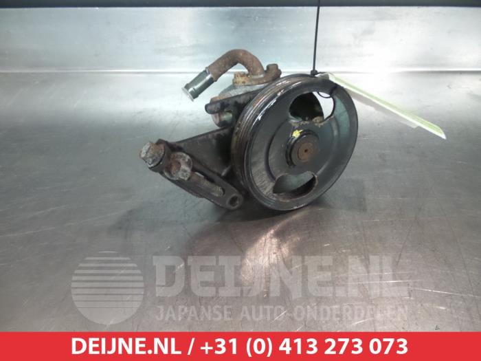 Stuurbekrachtiging Pomp van een Kia Rio (DC22/24) 1.3 2003