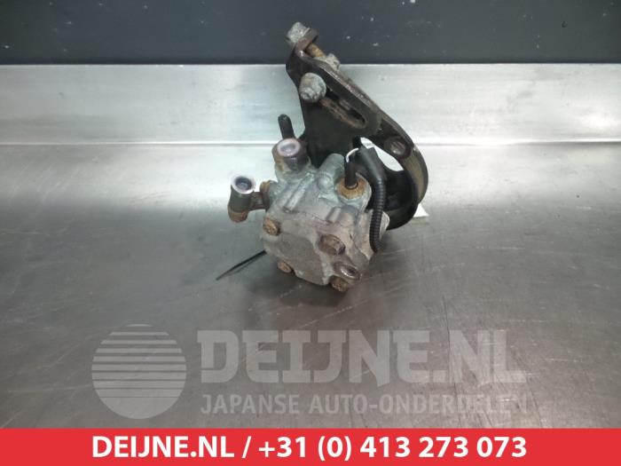 Stuurbekrachtiging Pomp van een Kia Rio (DC22/24) 1.3 2003