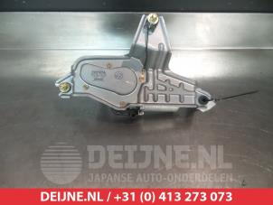 Toyota Corolla Scheibenwischermotor hinten O301414 foto 2