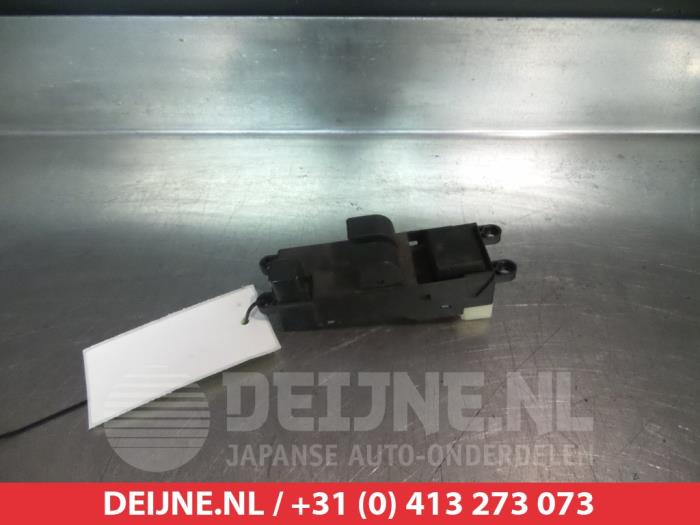 Nissan Micra Combischakelaar ramen O311594