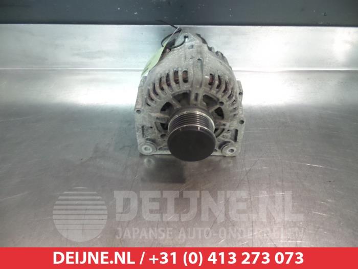Gebruikte Dynamo Nissan Micra (K12) 1.5 dCi 85 Prijs € 25,00 Margeregeling aangeboden door V.Deijne Jap.Auto-onderdelen BV