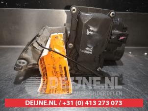 Toyota Yaris Throttle body O356391 photo 4
