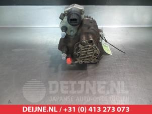 Nissan Primera Brandstofpomp Mechanisch O355198 foto 2