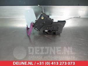 Mazda Premacy Türschlossmechanik 4-türig rechts vorne O280671 foto 2
