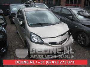 Toyota Aygo Tür 4-türig rechts hinten O286834 foto 2