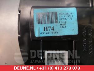 Kia Soul Heater control panel O305800 photo 3