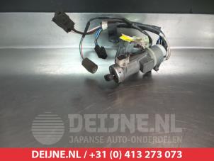 Gebruikte Kontaktslot + Sleutel Kia Sephia Prijs € 35,00 Margeregeling aangeboden door V.Deijne Jap.Auto-onderdelen BV