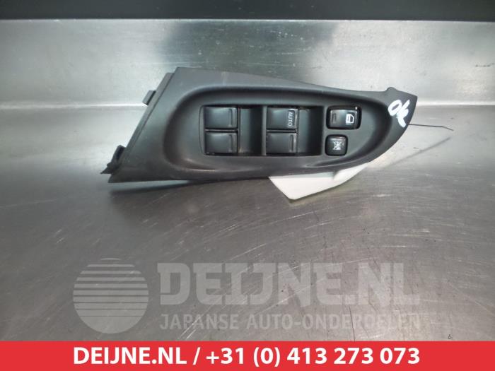Nissan Almera Combischakelaar ramen O311623