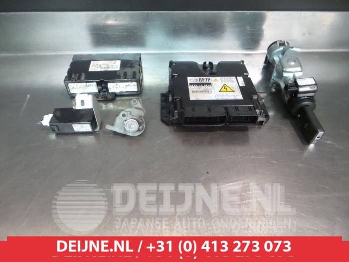 Mazda 5 Slotenset Cilinder (compleet) O277810