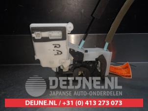 Gebruikte Deurslot Mechaniek 4Deurs rechts-achter Mazda CX-7 2.3 MZR DISI Turbo 16V Prijs € 50,00 Margeregeling aangeboden door V.Deijne Jap.Auto-onderdelen BV
