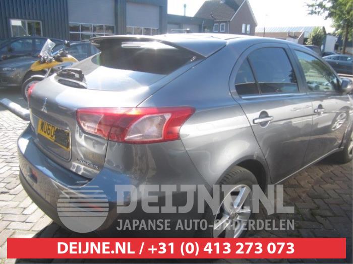 Mitsubishi Lancer Achterklep O296290