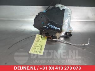 Suzuki Grand Vitara Door lock mechanism 2-door, left O279100 photo 2
