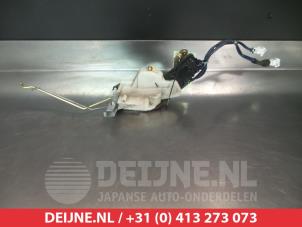 Suzuki Liana Front door lock mechanism 4-door, right O281142 photo 2