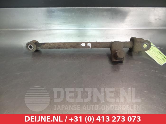 Suzuki Liana Draagarm links-achter O383851