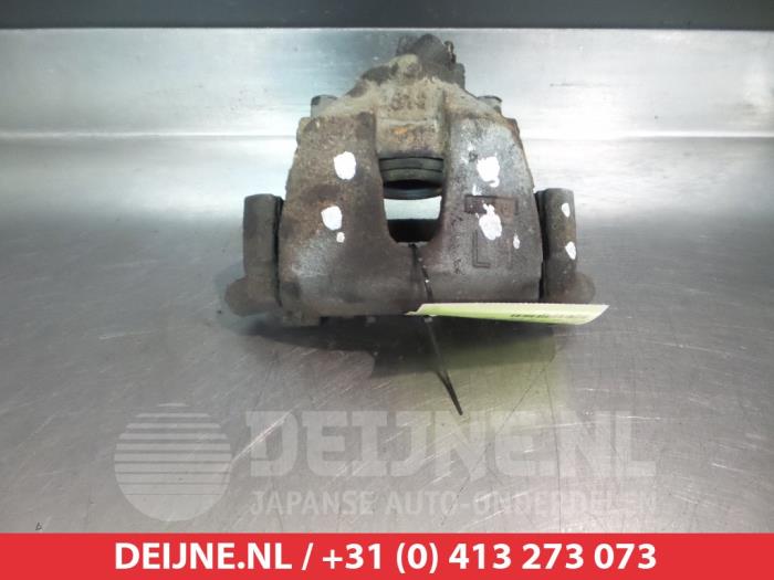 Mazda 3 Remklauw (Tang) links-voor O324630