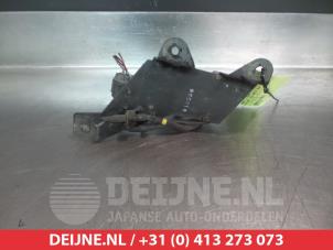 Nissan Patrol Headlight washer motor O267704 photo 2