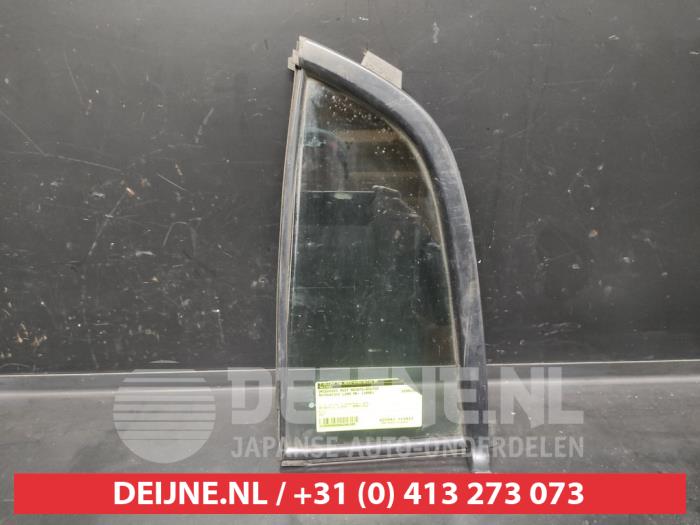 Mitsubishi L200 Dreieckfenster rechts hinten O290105