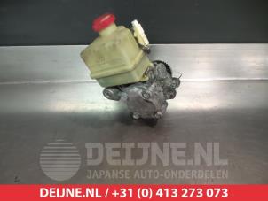 Mazda 6 Power steering pump O330818 photo 2