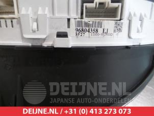 Chevrolet Lacetti Odometer KM O304038 photo 3