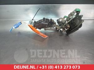 Toyota Landcruiser Deurslot Mechaniek 4Deurs links-achter O280595 foto 2