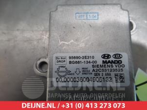 Kia Carens Anti-roll control sensor O329329 photo 2