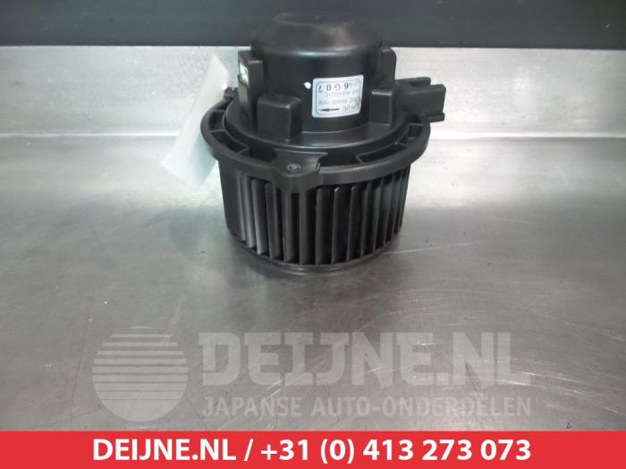 Kia Carens Kachel Ventilatiemotor O367120