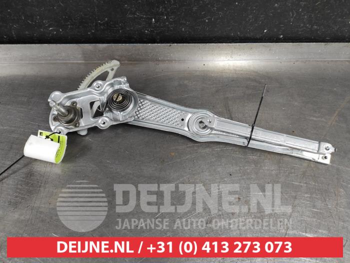 Toyota Yaris Ruitmechaniek 2Deurs rechts-voor O276317