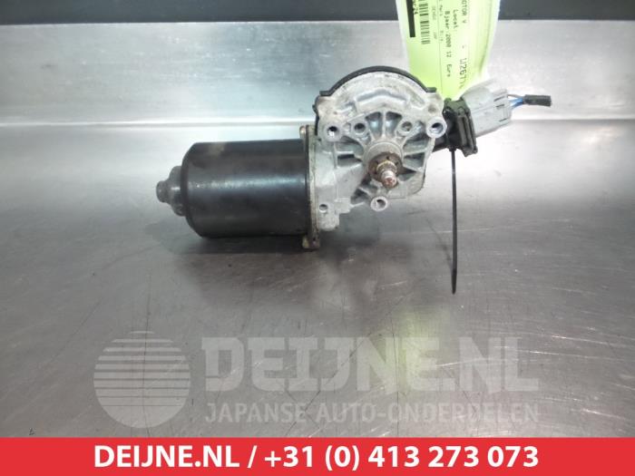 Toyota Yaris Scheibenwischermotor vorne O349293