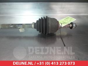 Nissan Micra CC Front drive shaft, right O319329 photo 2