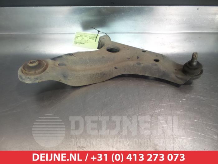 Nissan Pixo Draagarm onder rechts-voor O382175