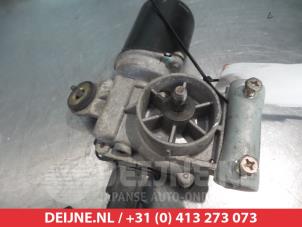 Daewoo Lacetti Front wiper motor O348879 photo 2