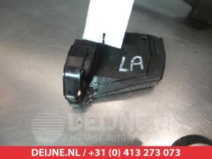 Toyota Prius Deurslot Mechaniek 4Deurs links-achter O386370 foto 2