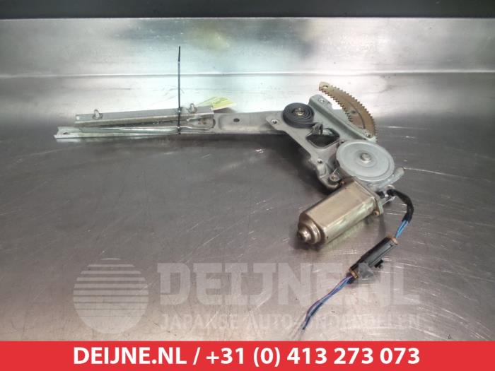 Nissan Patrol Ruitmechaniek 2Deurs rechts-voor O276162