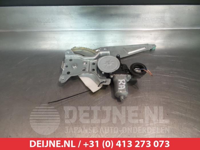 Daihatsu Trevis Ruitmechaniek 4Deurs rechts-achter O291603
