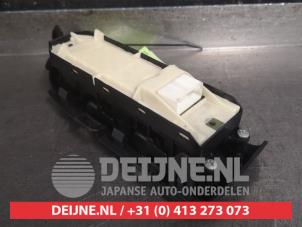 Toyota Prius Multi-functional window switch O312465 photo 2
