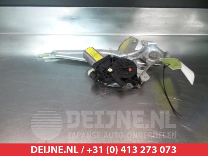 Nissan Note Ruitmechaniek 4Deurs links-achter O290395