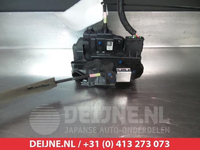 Nissan Note Deurslot Mechaniek 4Deurs rechts-voor O280777
