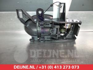 Nissan Note Portiergreep 4Deurs rechts-achter O291958 foto 2