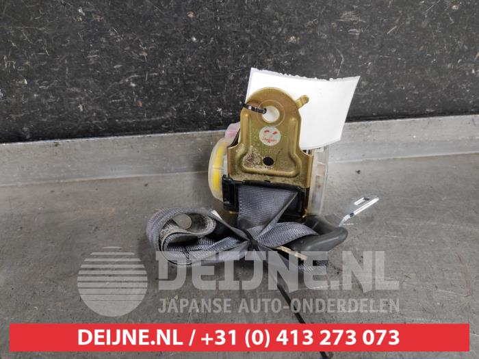 Toyota Corolla Rear seatbelt, right O316060