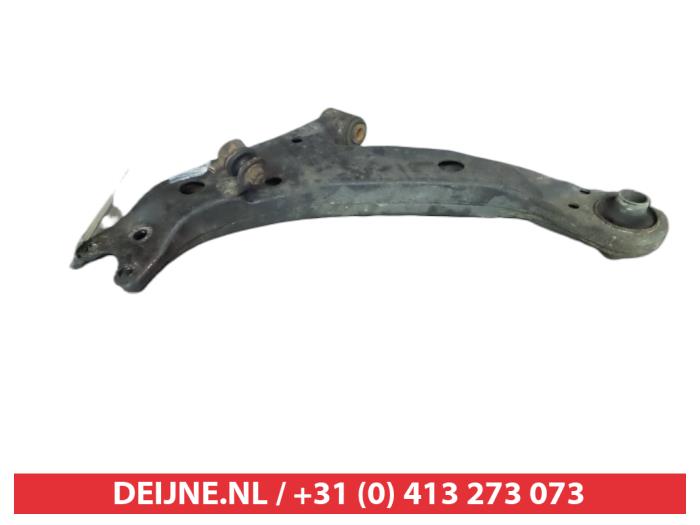 Toyota Corolla Querlenker unten links vorne O381804