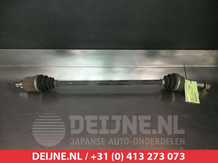 Gebruikte Aandrijfas links-achter Nissan Murano (Z50) 3.5 V6 24V 4x4 Prijs € 60,00 Margeregeling aangeboden door V.Deijne Jap.Auto-onderdelen BV