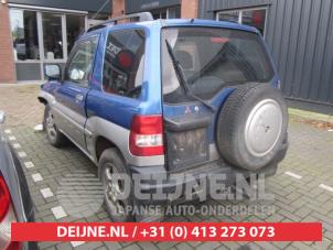 Mitsubishi Pajero Tür 2-türig links O271285 foto 2