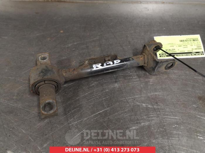 Honda Civic Rear wishbone, right O384603