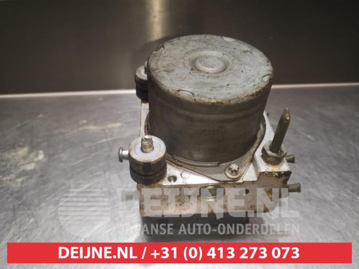 Gebruikte ABS Pomp Nissan Micra (K12) 1.2 16V Prijs € 35,00 Margeregeling aangeboden door V.Deijne Jap.Auto-onderdelen BV