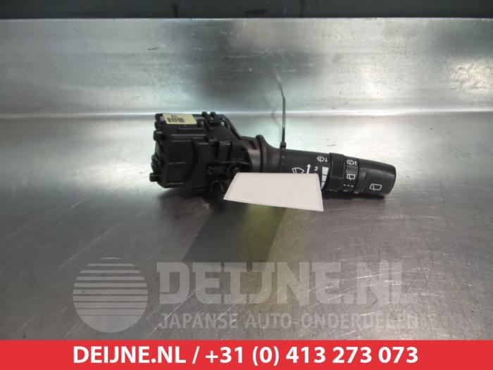 Kia Rio Ruitenwis Schakelaar O309825